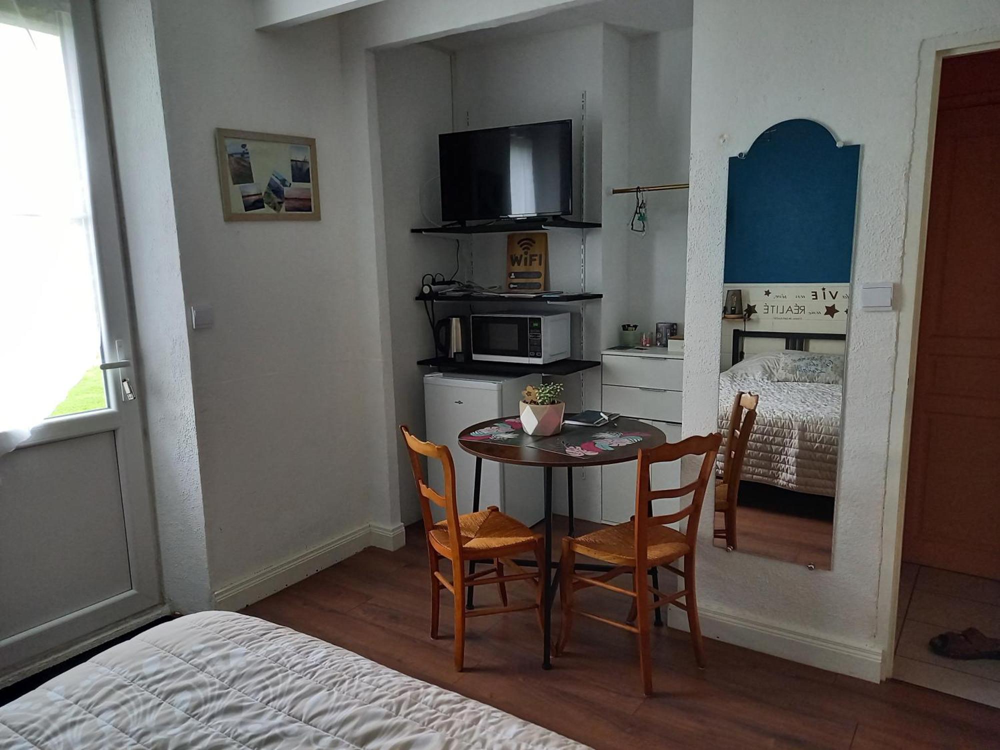 Lorali Bed & Breakfast Blaison-Saint-Sulpice ภายนอก รูปภาพ