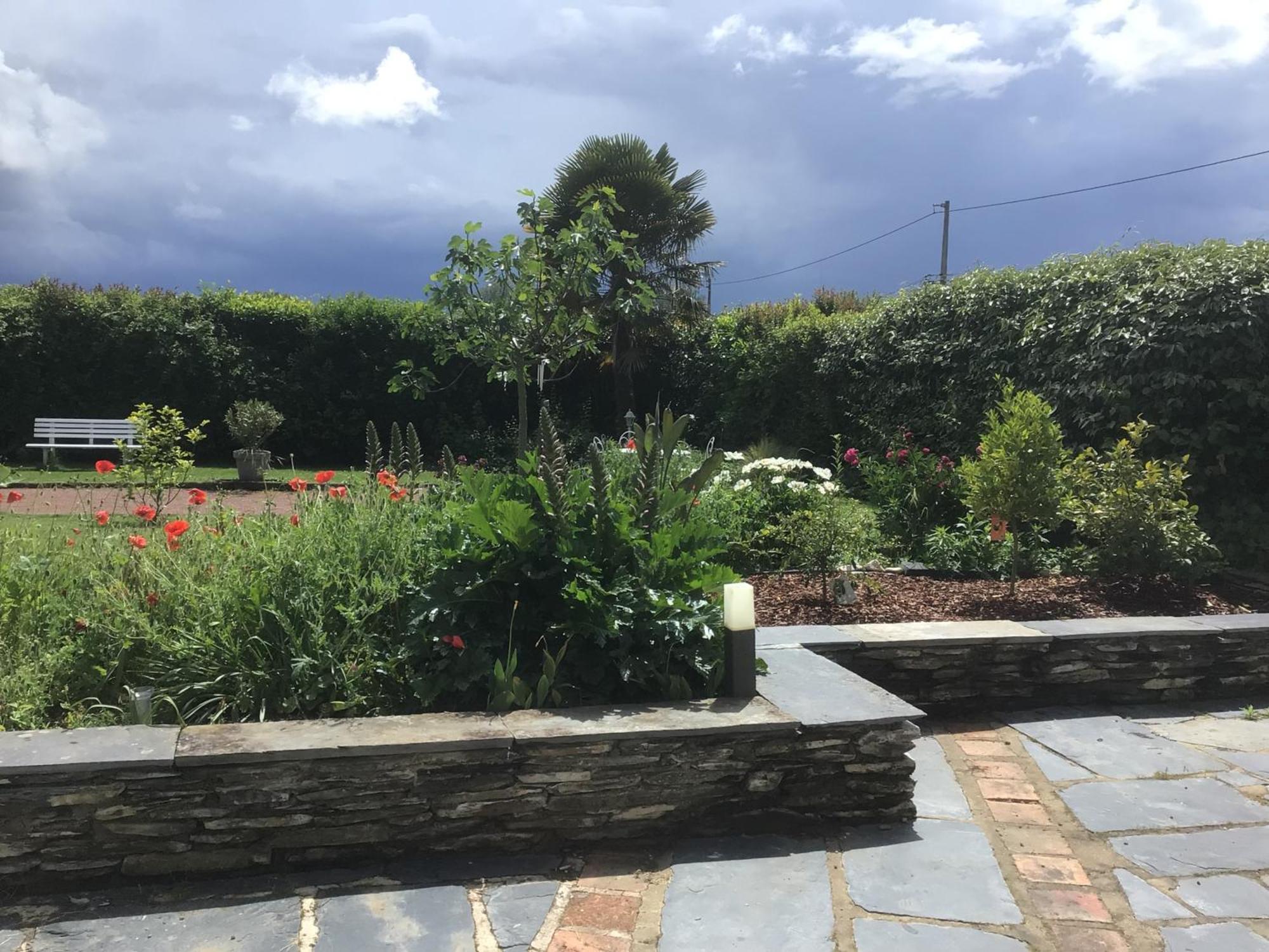 Lorali Bed & Breakfast Blaison-Saint-Sulpice ภายนอก รูปภาพ