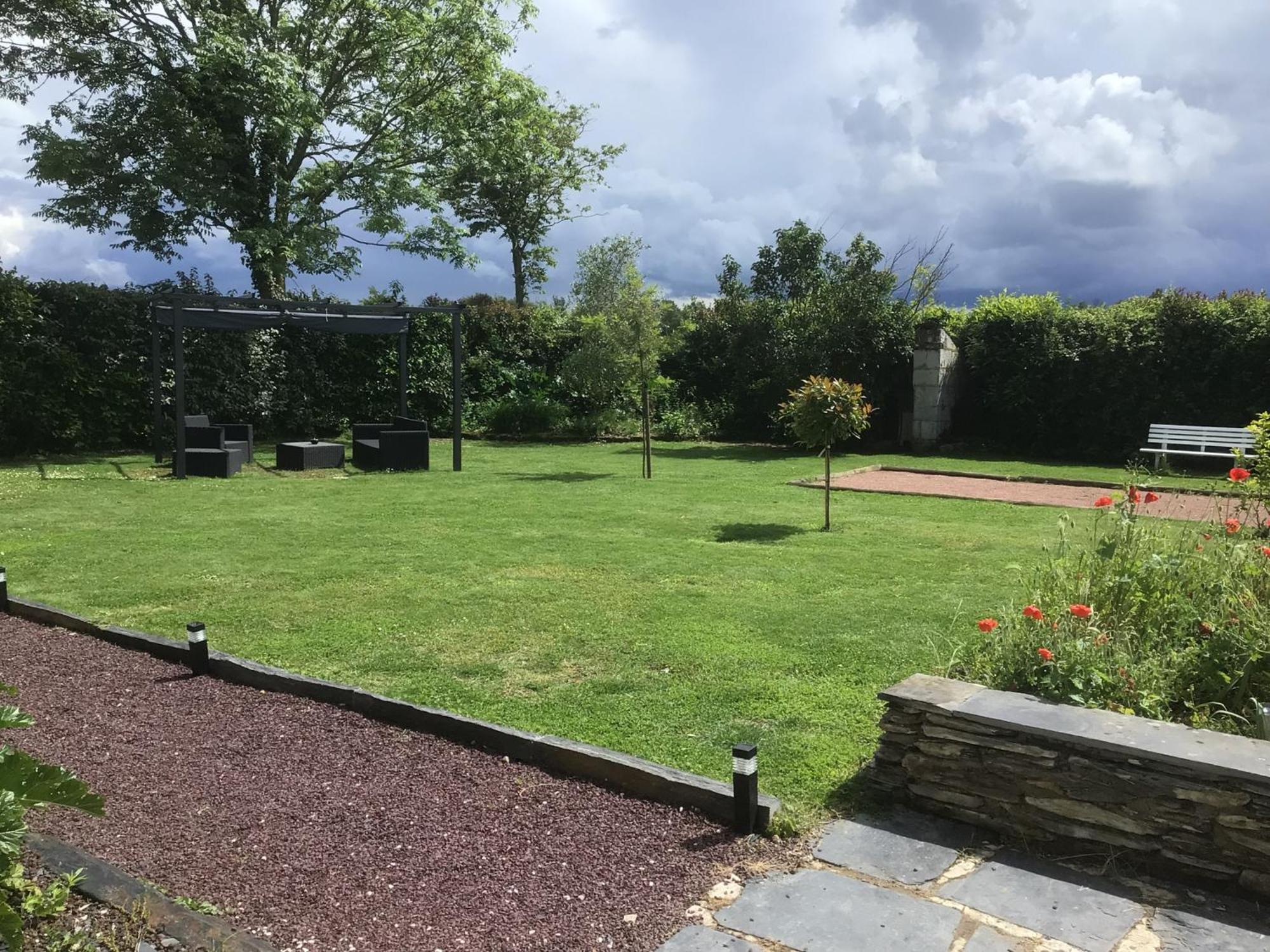 Lorali Bed & Breakfast Blaison-Saint-Sulpice ภายนอก รูปภาพ